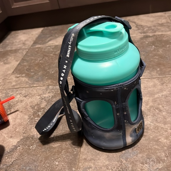 Used hydrojug and sleeve - Picture 5 of 5